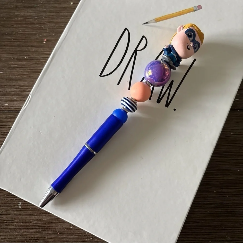 Disney Doorables: The Incredibles: Buddy handmade beaded pen